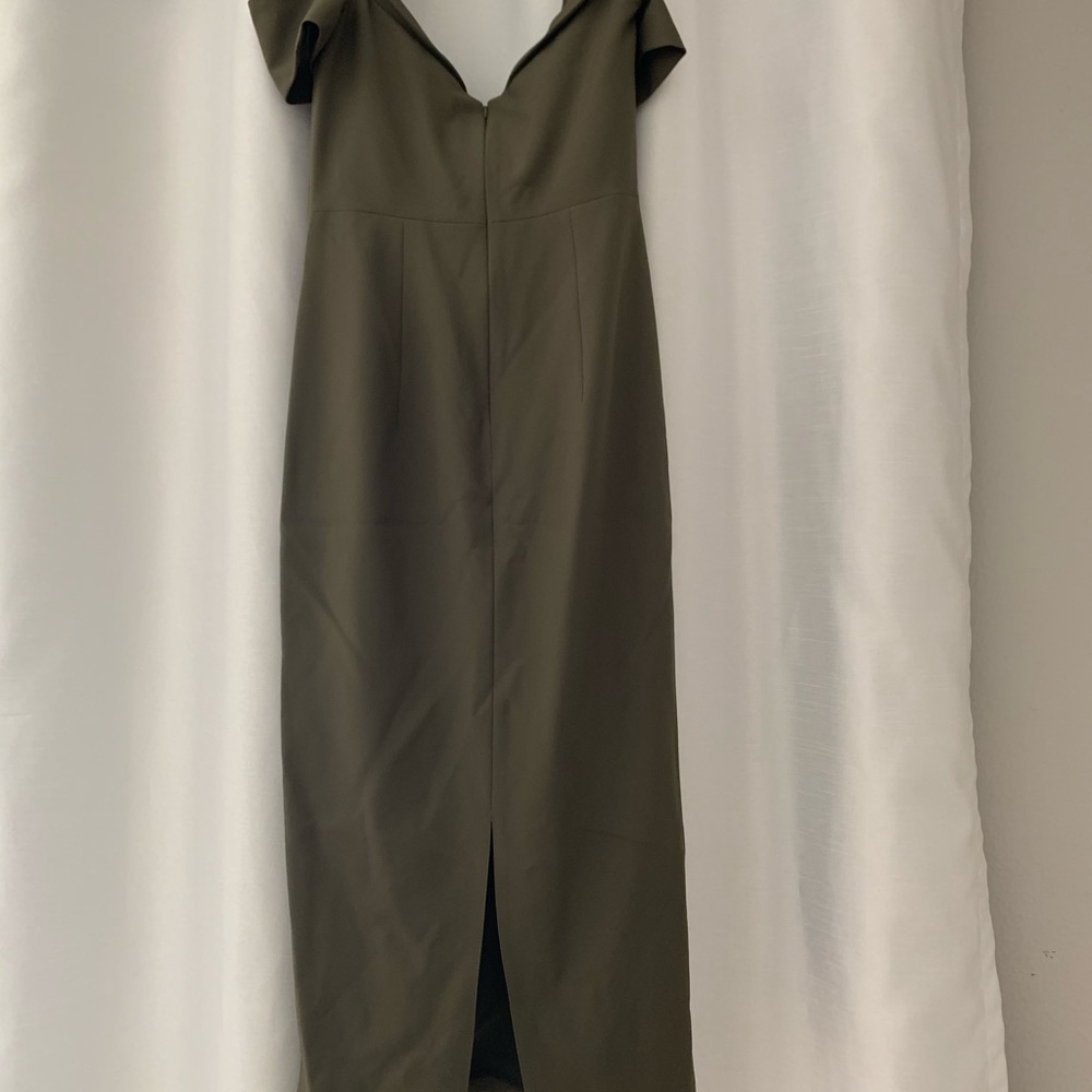Dress - Picture 3 of 3
